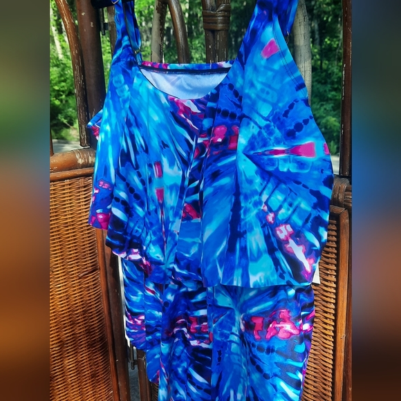 🆕️ Maxine of Hollywood Swim Top - Picture 7 of 12